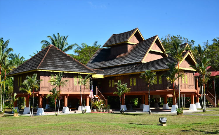 MUZIUM REMBAU, KG ASTANA RAJA